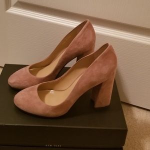 Vince Camuto  Suede Pink Shoes